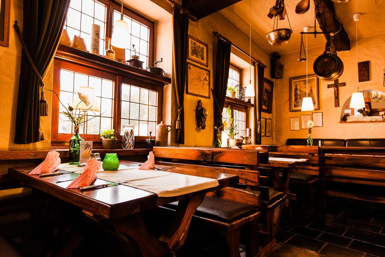 Hotel-Restaurant Gasthof Peters Anno 1650 Selfkant Exterior photo